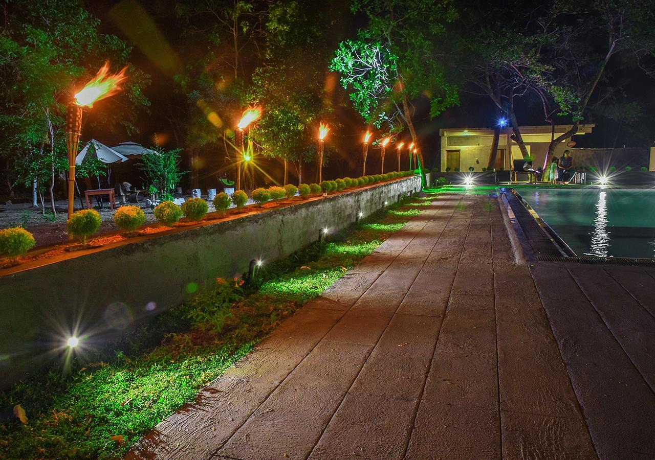 Lavish Resort - Sigirya Сигирия Экстерьер фото